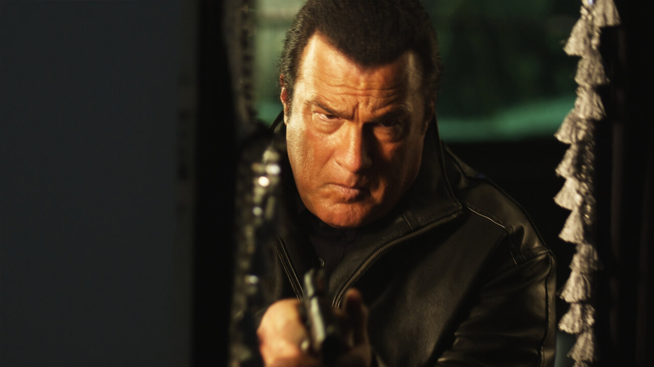 Стивен Сигал 2010 отчаянный мститель. Born to raise Hell Seagal. Рожденный побеждать фильм 2010. Фильм румынский Стивен Сигал побежденный рожденный побеждать.